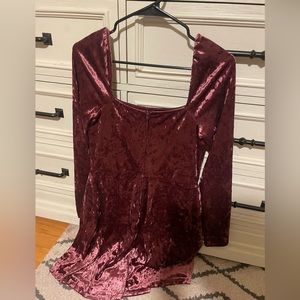 Long sleeve, maroon/dark pink mini dress